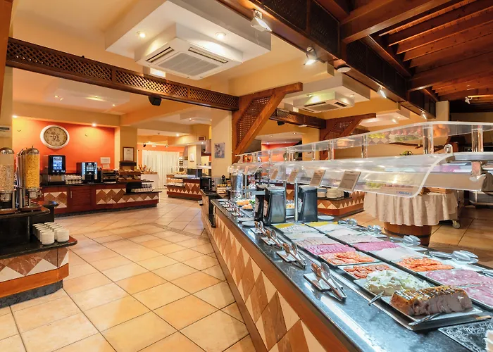 Hovima Jardin Caleta Hotel 3*